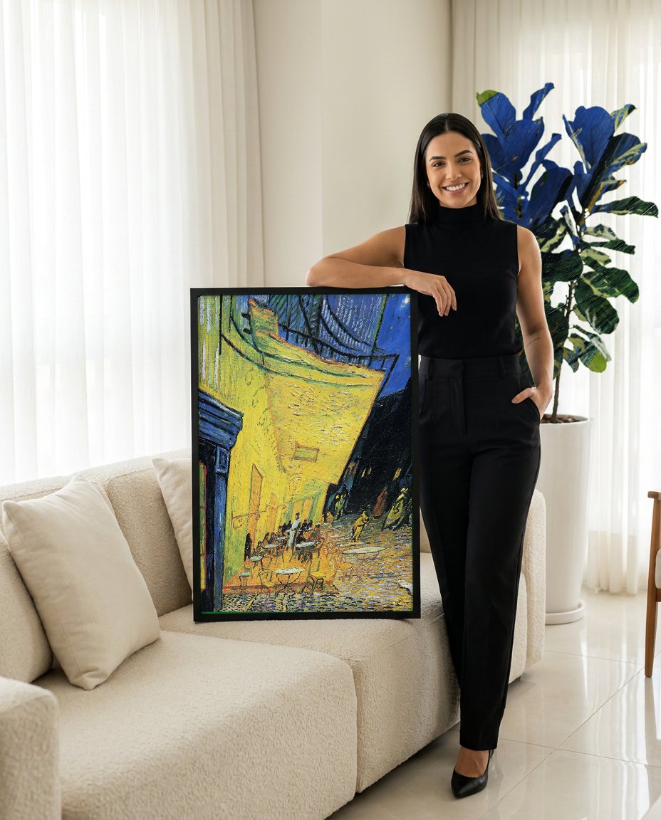Quadro Decorativo Café à Noite - Van Gogh com modelo em ambiente