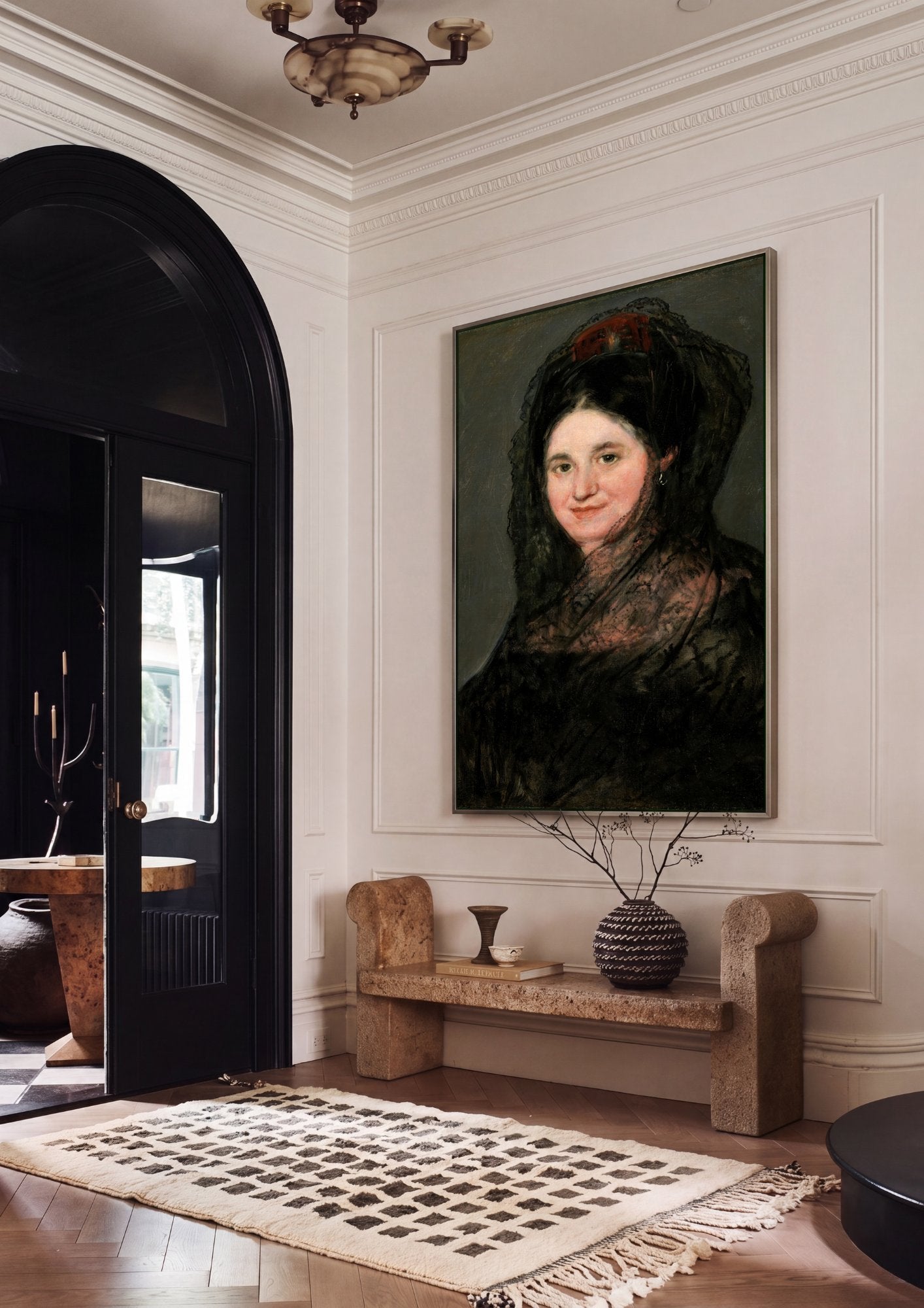 Quadro Decorativo 'A Dama de Preto' - Goya em ambiente decorado