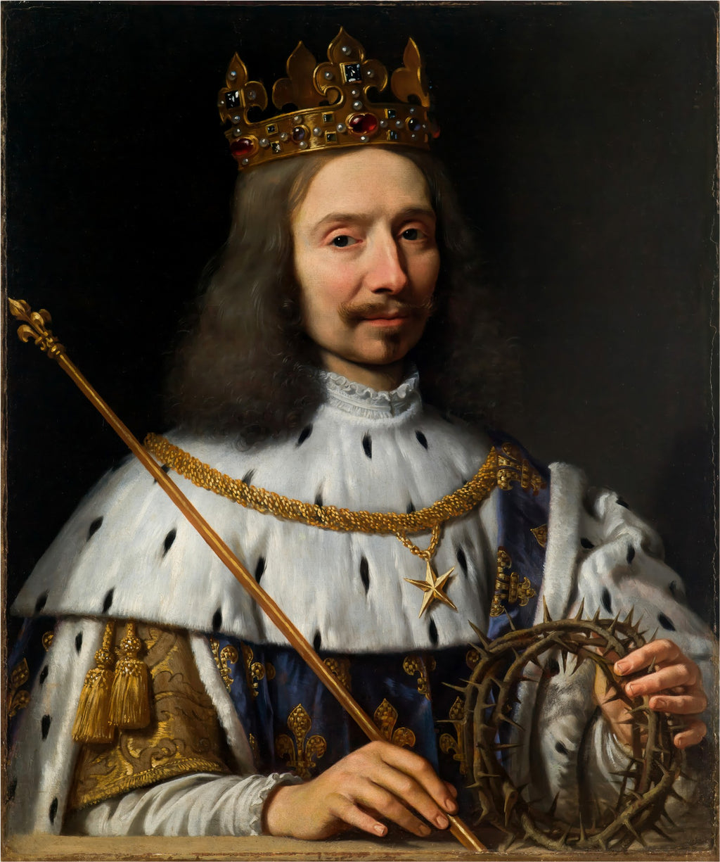 Retrato de Luís XIII coroado, segurando um cetro e uma coroa de espinhos, por Philippe de Champaigne. O rei veste manto de arminho e coroa dourada, com fundo escuro.