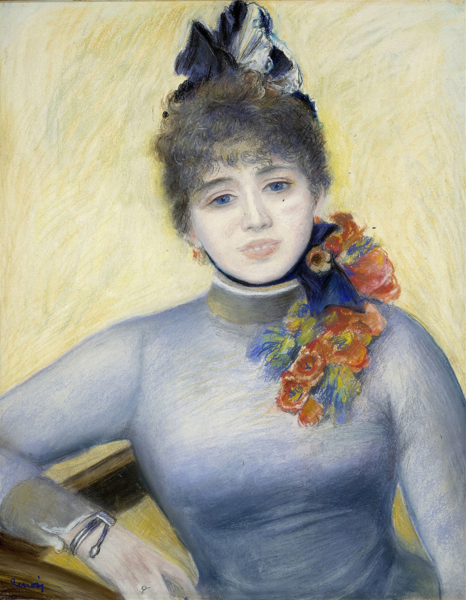 Retrato de mulher parisiense com olhos azuis e flores no ombro, vestindo azul claro, obra de Pierre-Auguste Renoir em pastel.