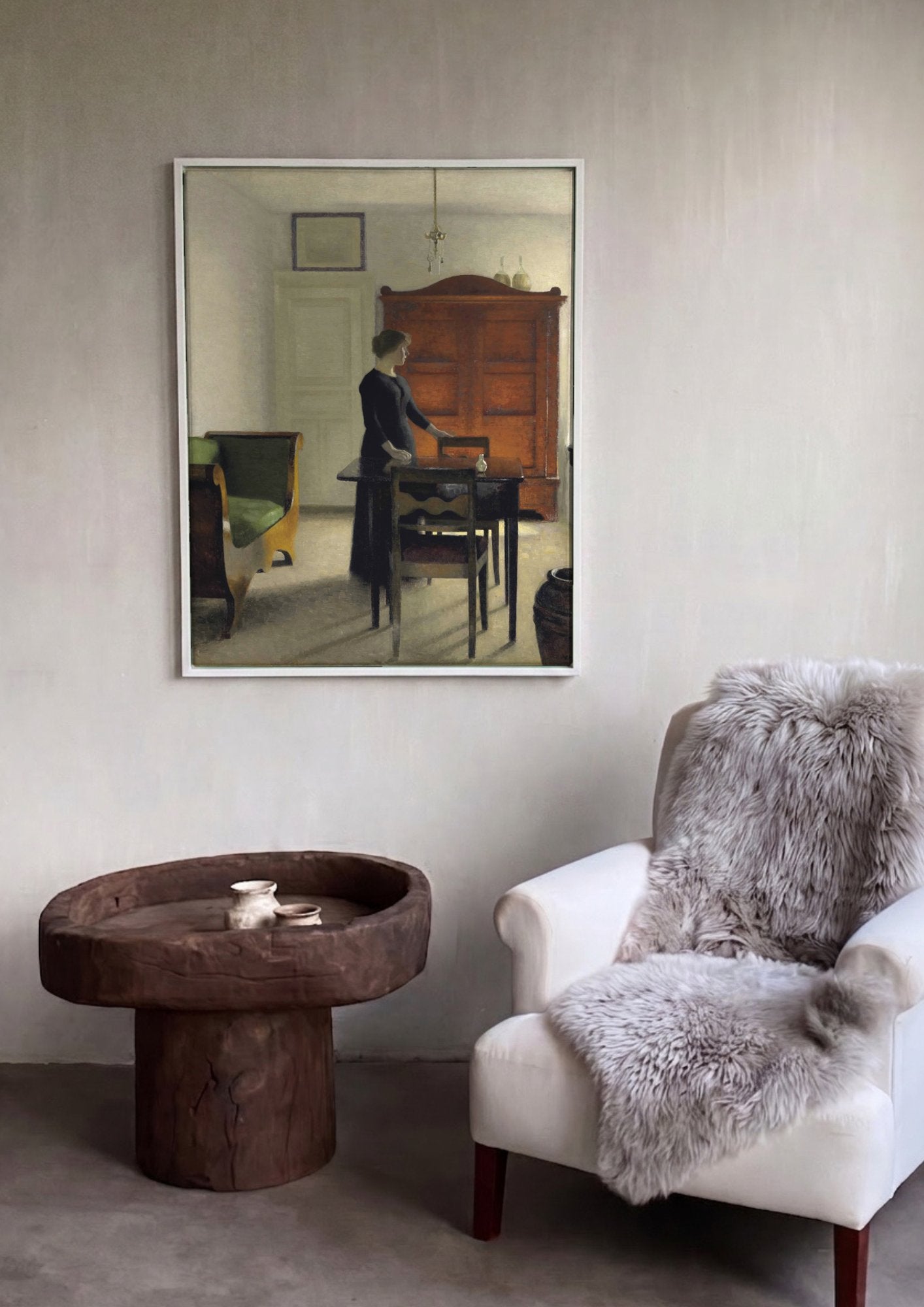Quadro Decorativo Interior com Mulher e Armário - Hammershøi em ambiente decorado