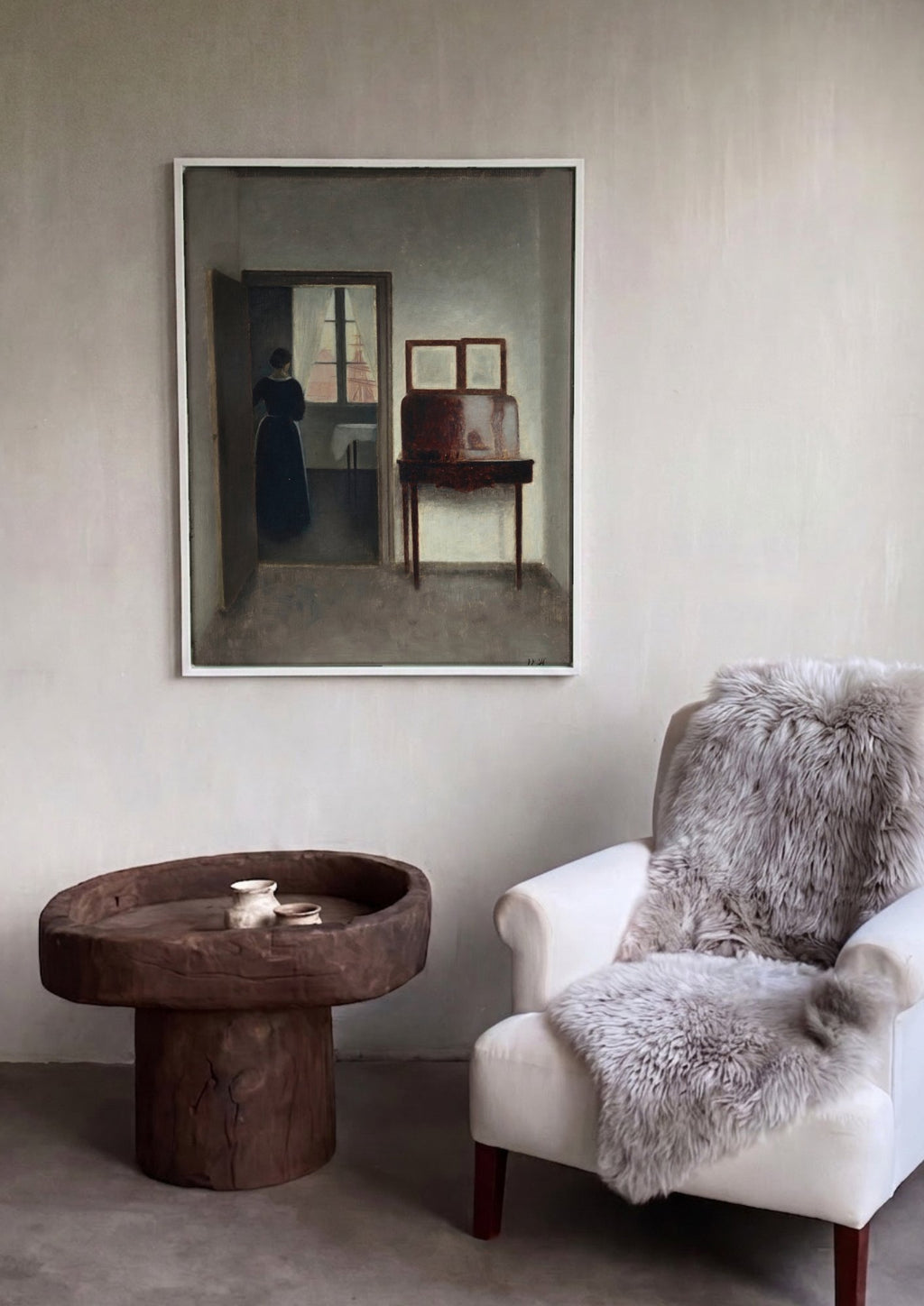 Quadro Decorativo Interior com Mulher e Veleiro - Hammershøi em ambiente decorado