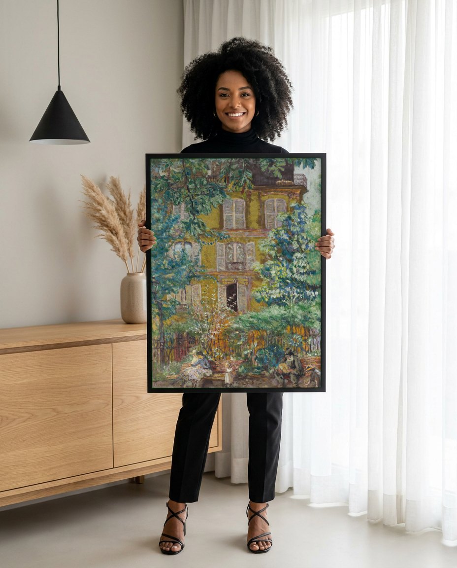 Quadro Decorativo A Rua do Parque - Édouard Vuillard | modelo apresentando o quadro emoldurado