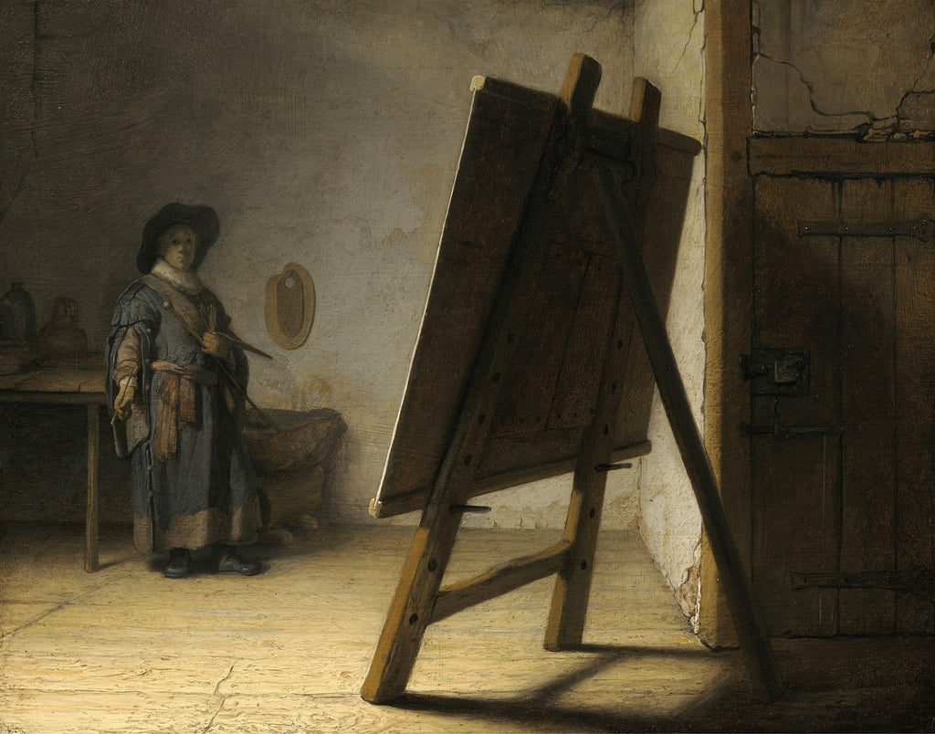 Quadro decorativo com a pintura O Artista em Seu Ateliê de Rembrandt, mostrando um pintor de costas para o espectador, em um ateliê com um cavalete proeminente.