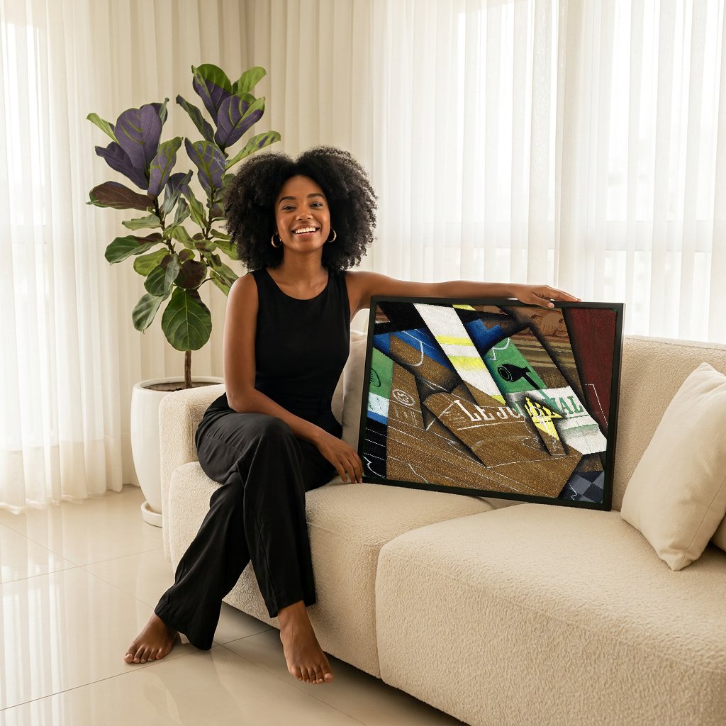 Quadro Decorativo 'Fantômas' - Juan Gris com modelo em ambiente