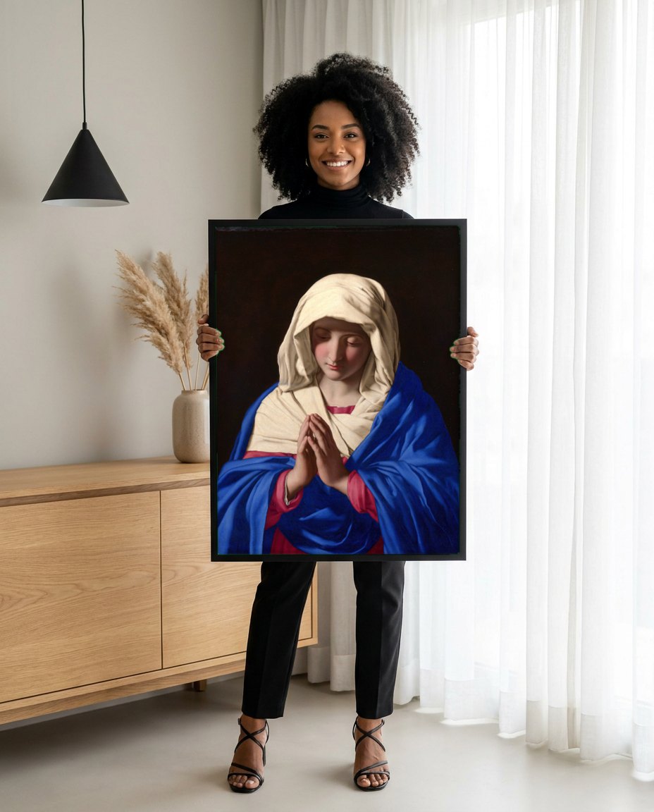 Quadro Decorativo A Virgem em Oração - Sassoferrato | modelo apresentando o quadro emoldurado
