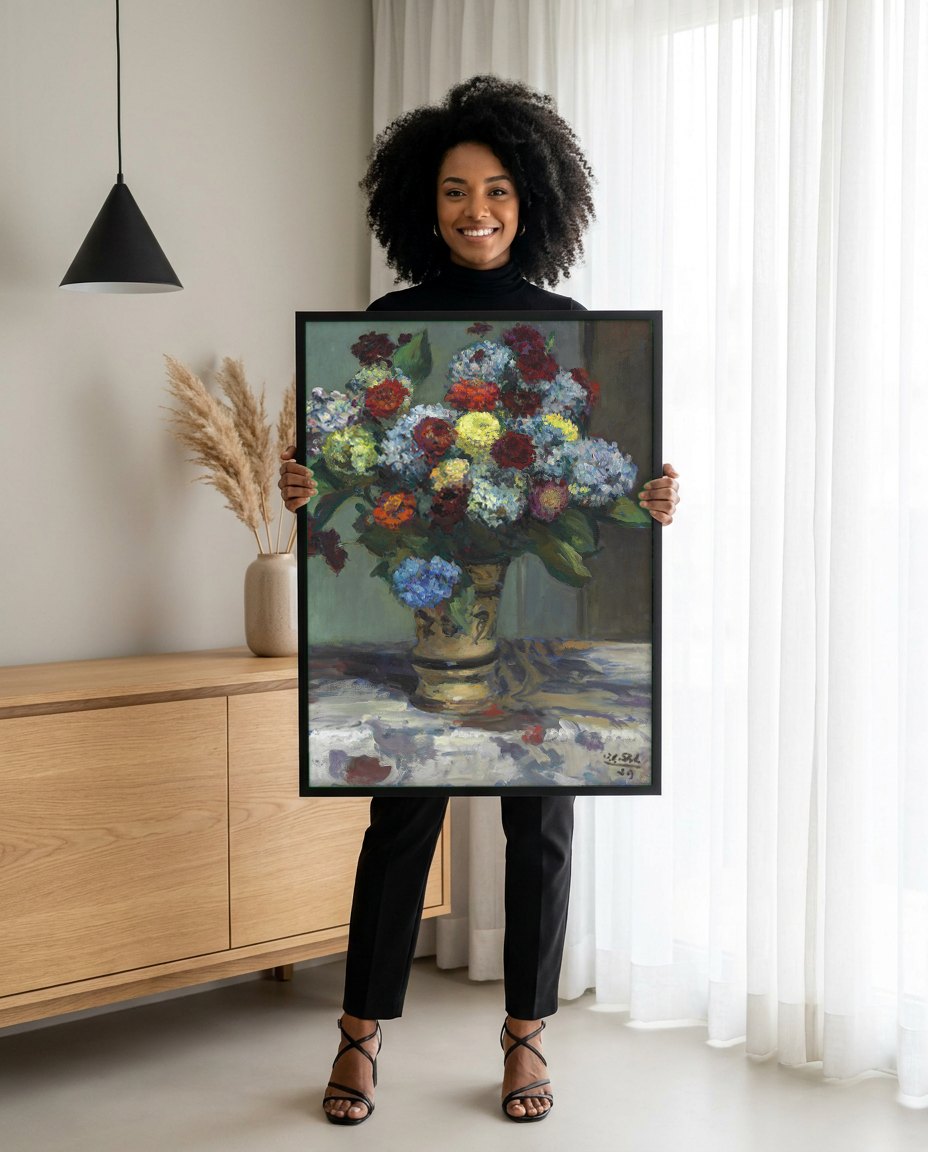 Quadro Decorativo Vaso de Flores - Jacques Émile Blanche | modelo apresentando o quadro emoldurado