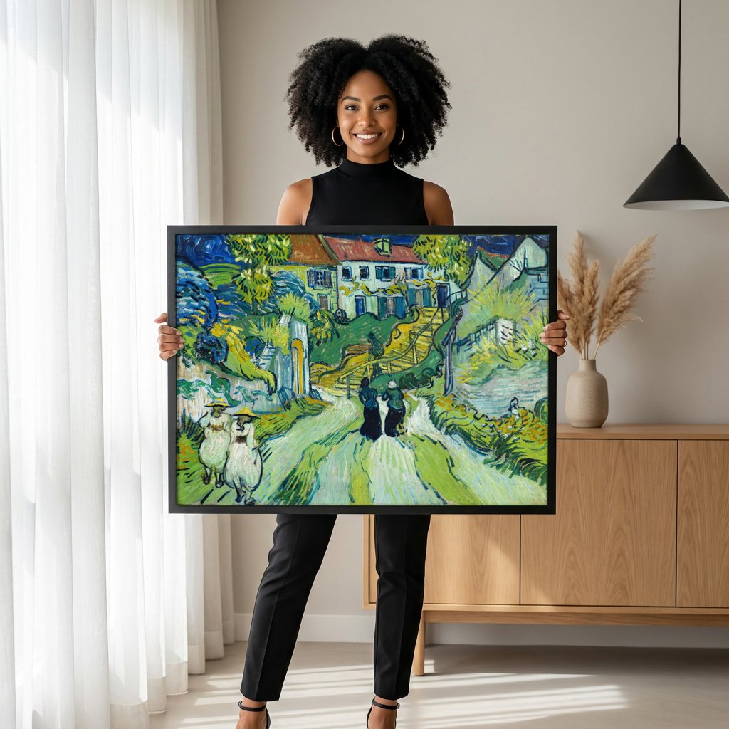 Quadro Decorativo A Rua, Saintes-Maries-de-la-Mer - Van Gogh com modelo em ambiente
