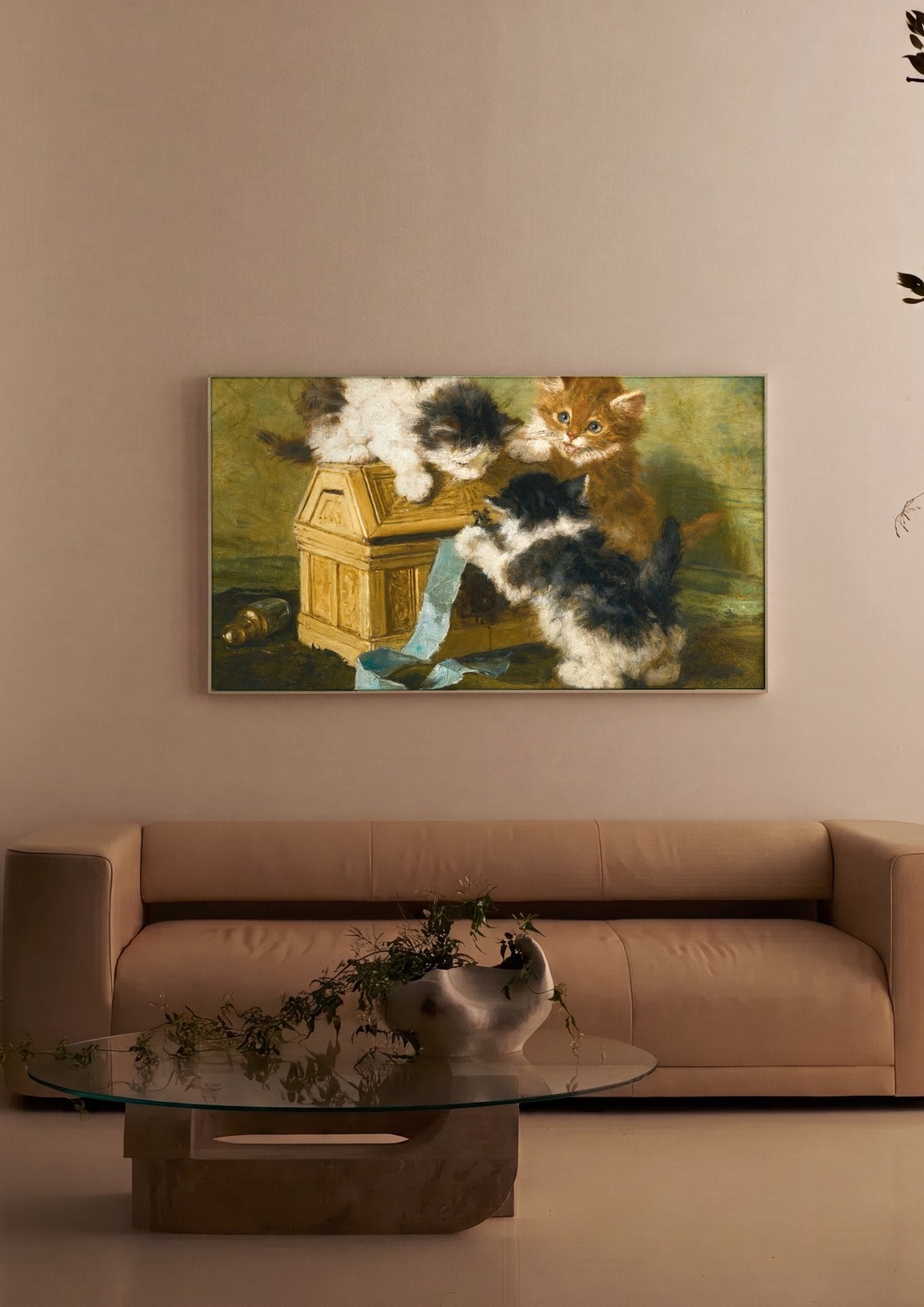 Quadro Decorativo Gatinhos Brincalhões - Henriëtte Ronner-Knip em ambiente decorado