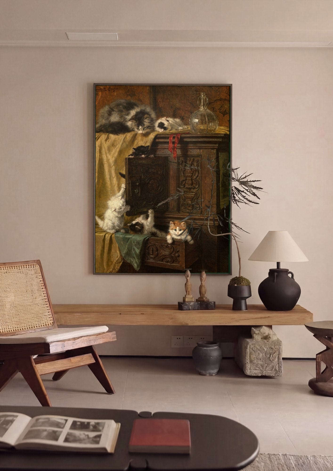 Quadro Decorativo Gatinhos Brincalhões - Henriëtte Ronner-Knip em ambiente decorado