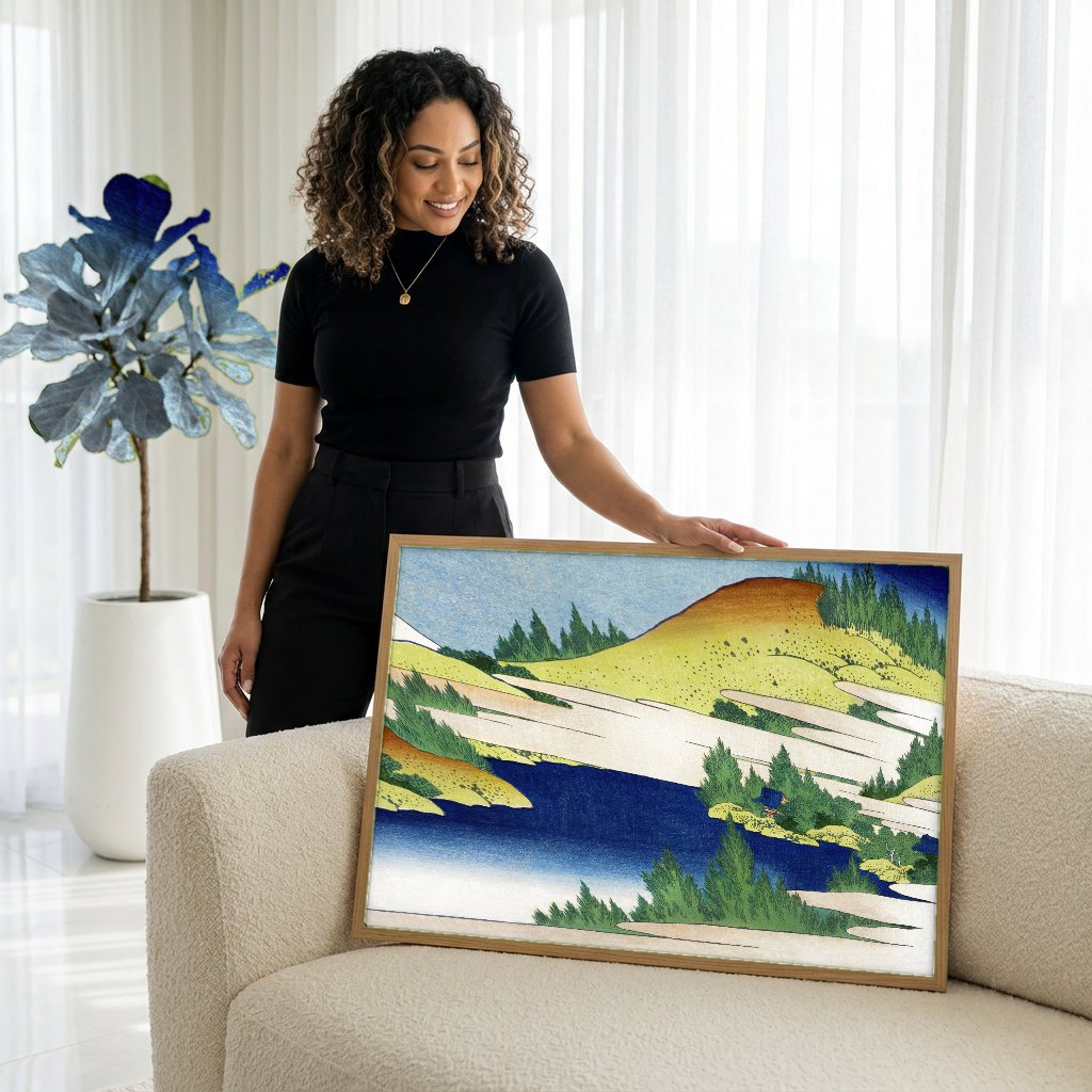 Quadro Decorativo Lago Hakone - Hokusai com modelo em ambiente