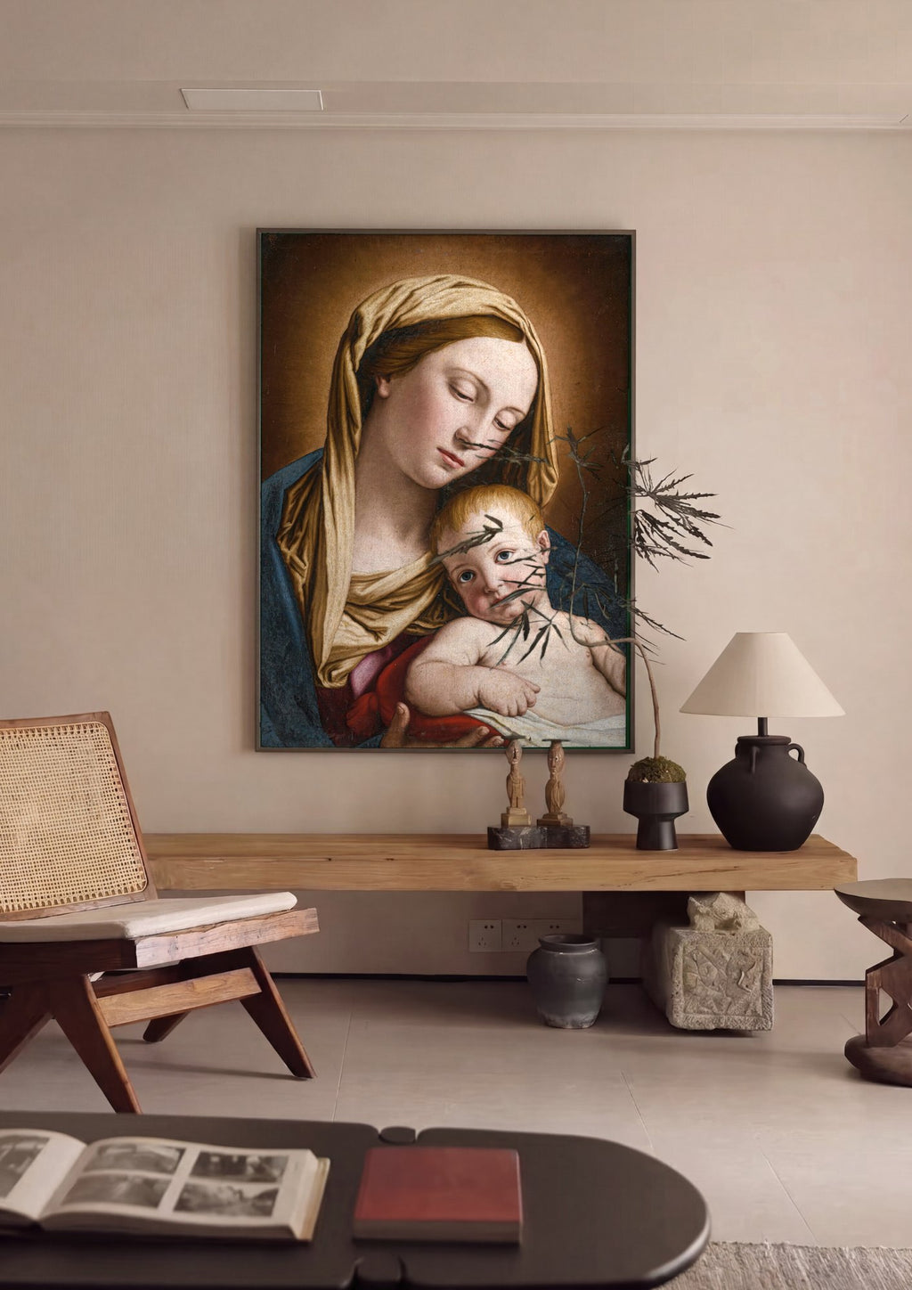Quadro Decorativo Madonna e o Menino - Sassoferrato em ambiente decorado