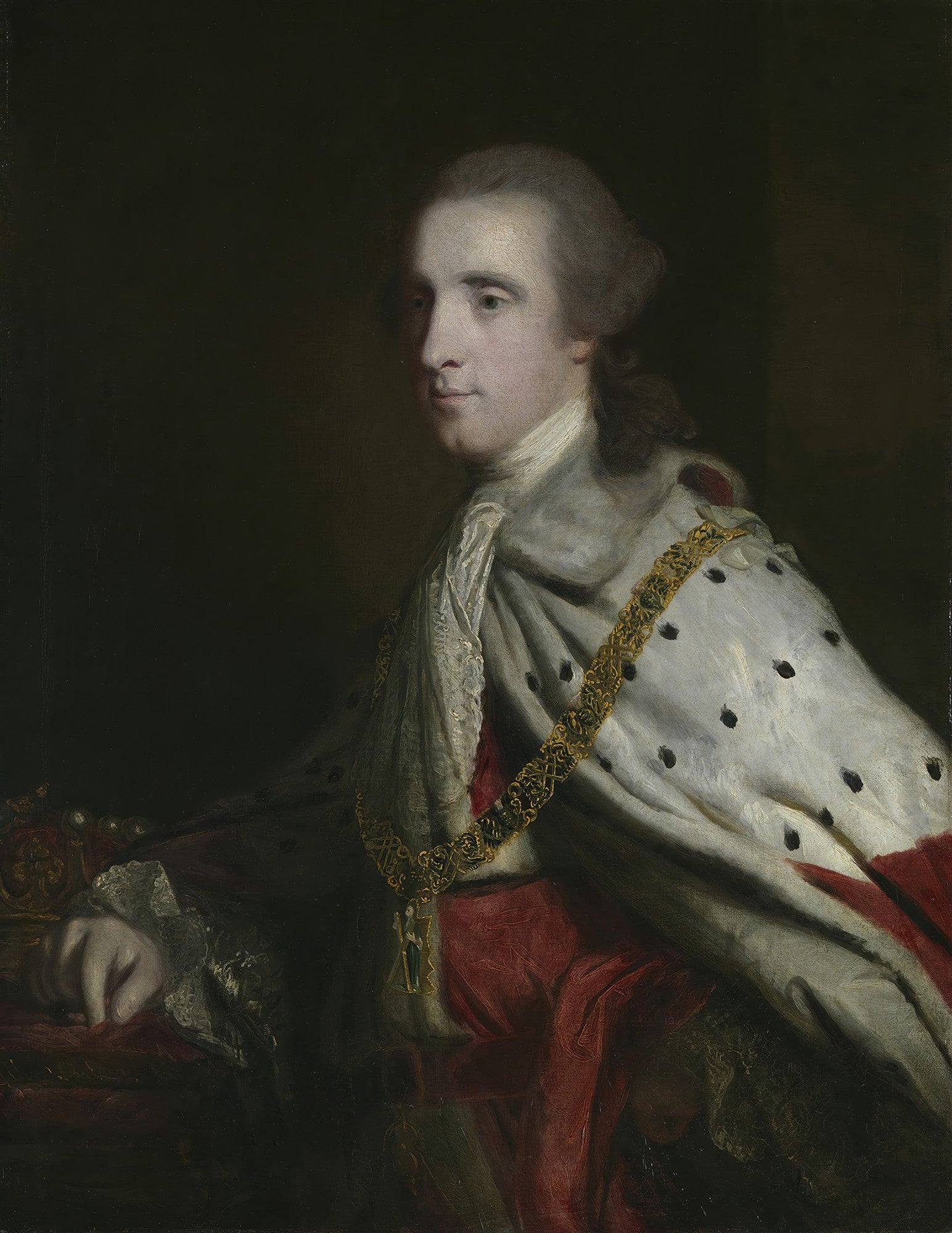 Retrato de um jovem nobre com peruca empoada, vestindo manto de arminho e corrente dourada, pintado por Sir Joshua Reynolds.