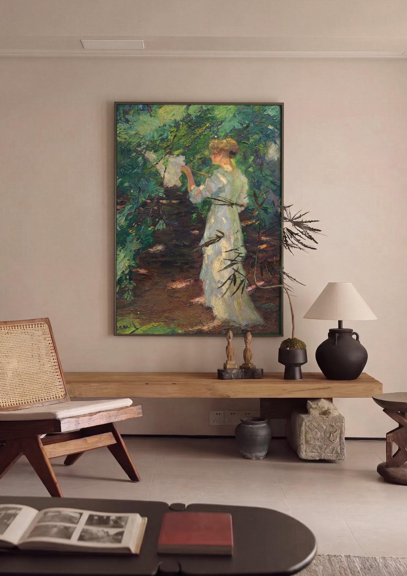 Quadro Decorativo Mulher com Guarda-Sol - Edward Cucuel em ambiente decorado