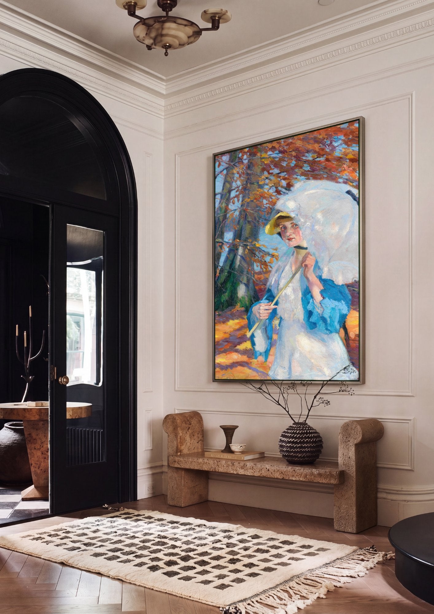 Quadro Decorativo Mulher com Guarda-Sol - Edward Cucuel em ambiente decorado