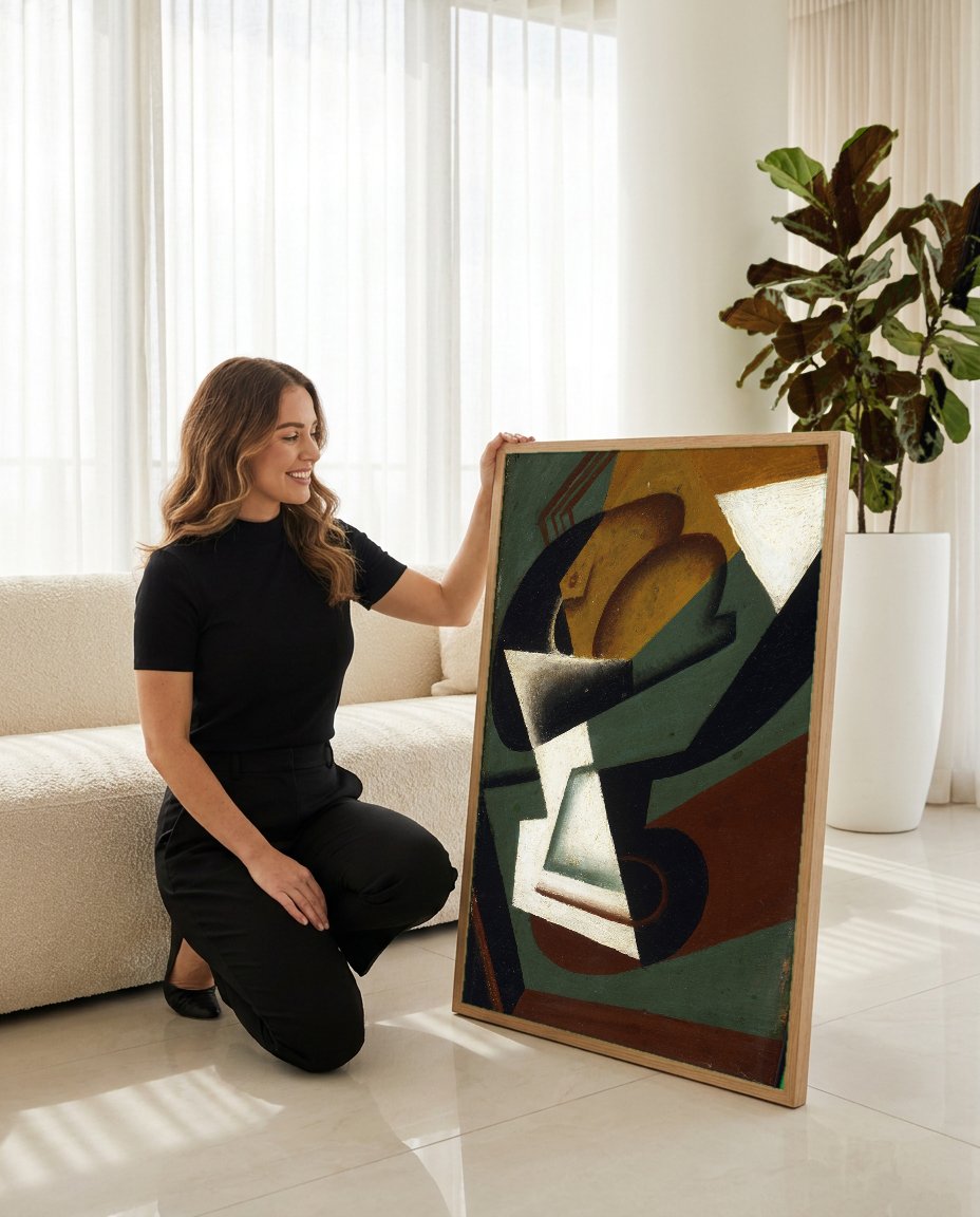 Quadro Decorativo Natureza Morta Cubista - Juan Gris com modelo em ambiente