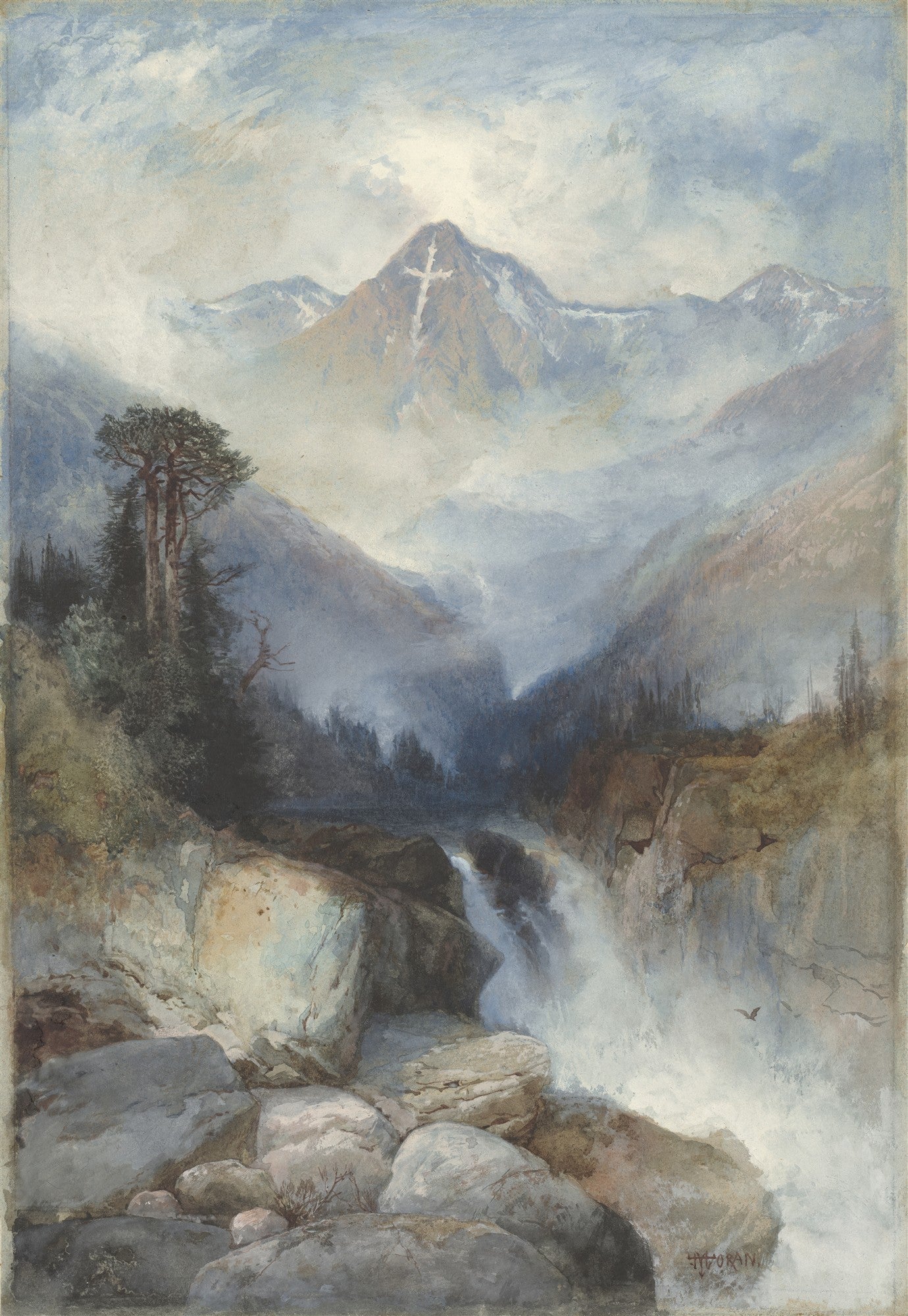 Quadro decorativo mostrando a obra 'Mountain of the Holy Cross' de Thomas Moran. Uma paisagem montanhosa com picos altos cobertos de neve, um vale nebuloso e uma cascata rochosa em primeiro plano. A montanha central tem uma formação em forma de cruz na neve.