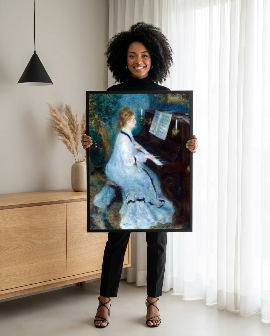 Quadro Decorativo A Pianista - Pierre-Auguste Renoir | modelo apresentando o quadro emoldurado