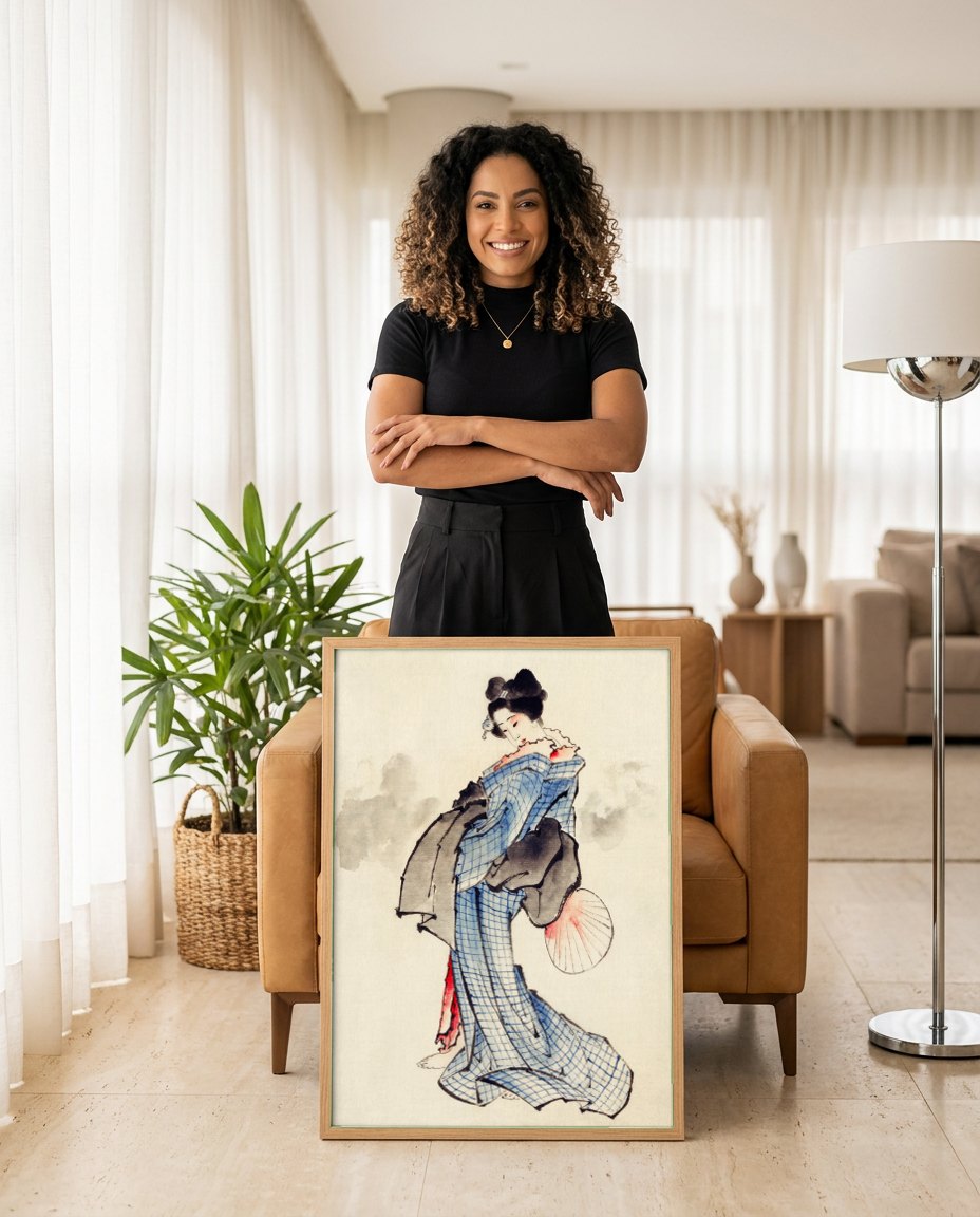 Quadro Decorativo A Gueixa Elegante - Hokusai | modelo apresentando o quadro emoldurado
