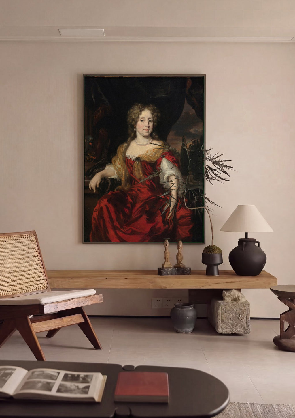 Quadro Decorativo Retrato de Dama com Vestido Vermelho - Nicolaes Maes em ambiente decorado