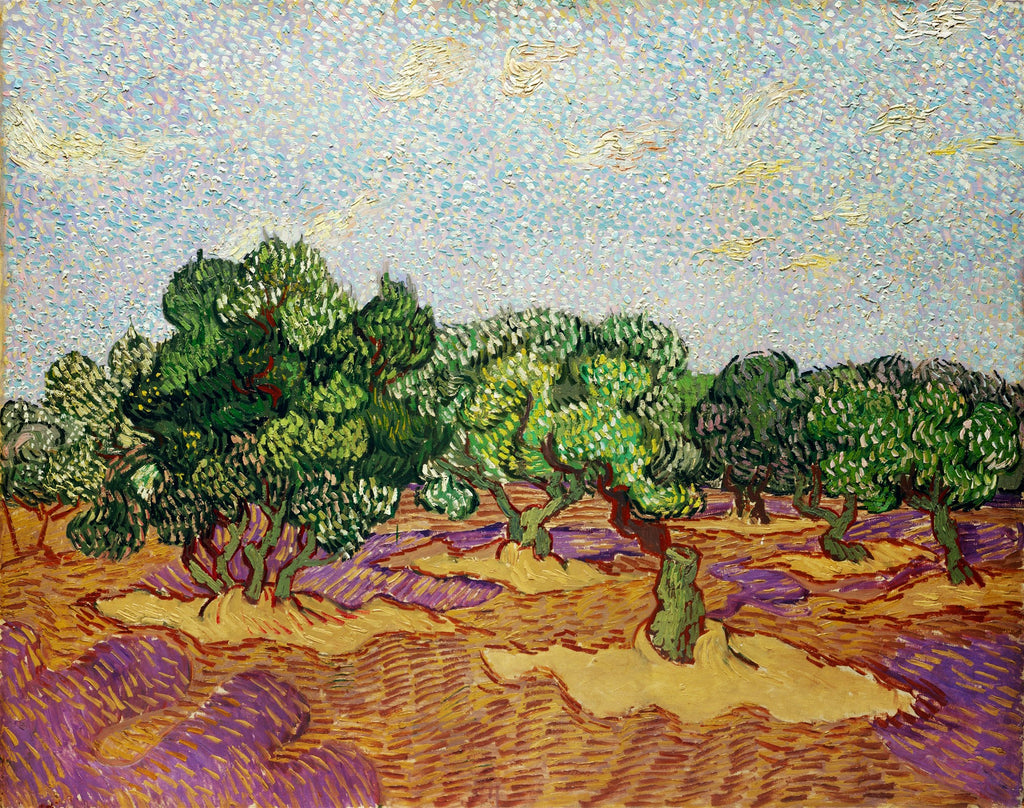 Quadro decorativo com pintura de Van Gogh de um campo de oliveiras, com árvores de folhas verdes vibrantes, troncos retorcidos e um solo com tons de ocre, roxo e marrom, sob um céu azul claro com nuvens em pontos amarelos.