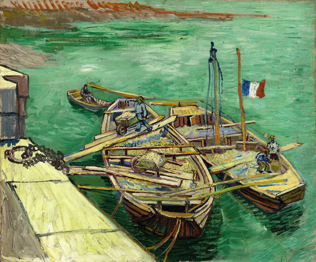 Pintura a óleo de Vincent van Gogh retratando um cais com barcos coloridos e figuras humanas, com água verde e céu avermelhado. A bandeira francesa está visível em um dos barcos.