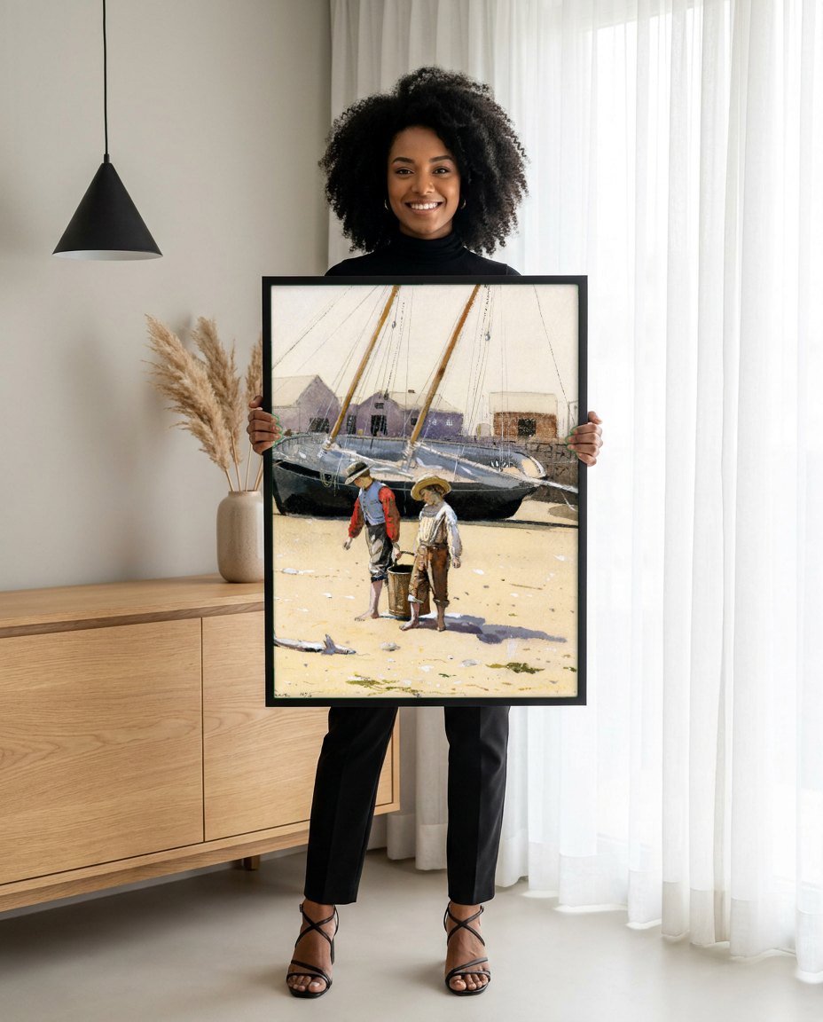 Quadro Decorativo Cenas de Praia - Winslow Homer | modelo apresentando o quadro emoldurado
